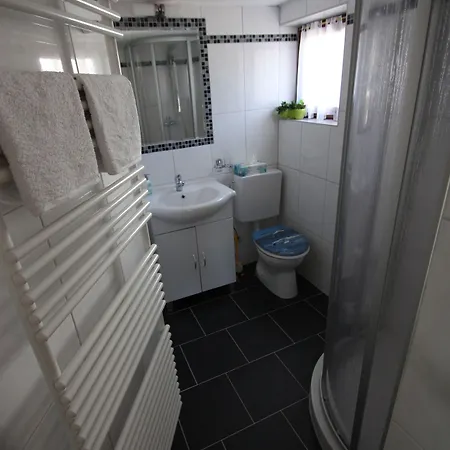 Haus Sonnenhang ゲストハウス 3*