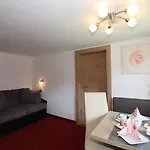 Haus Sonnenhang Guest house