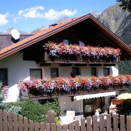 בית הארחה Haus Sonnenhang 2*