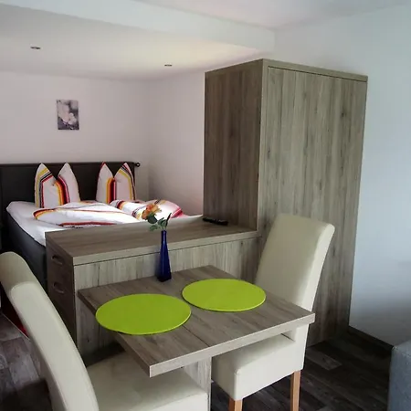Haus Sonnenhang בית הארחה זולדן