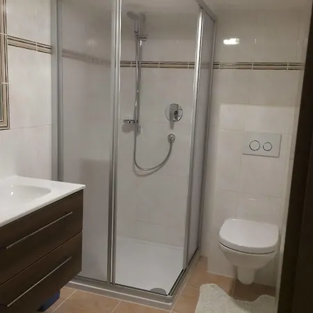 Haus Sonnenhang בית הארחה 2*