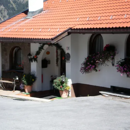 בית הארחה Haus Sonnenhang זולדן